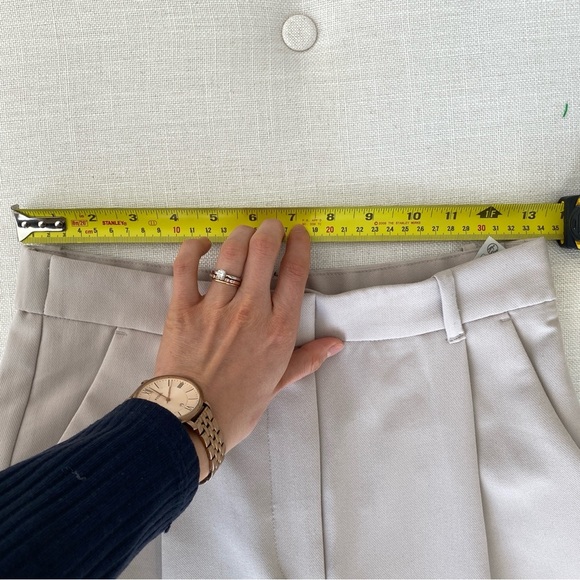 ABERCROMBIE & Fitch tailored relaxed straight pant light taupe size 2/26 short - Picture 9 of 10